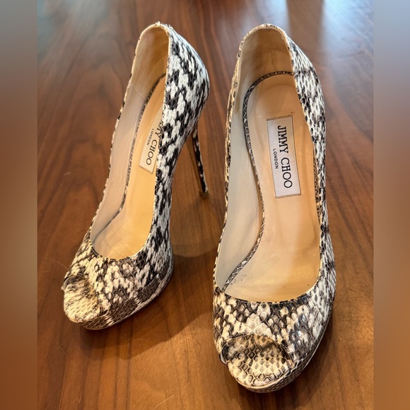 Jimmy Choo Women's Snakeskin Peep Toe Heels - 6.5 - Picture 2 of 11
